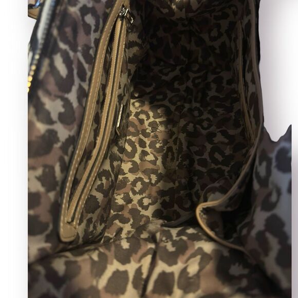 Guess Zebra Shoulder/Crossbody Bag with Matching Wallet - Picture 3 of 8